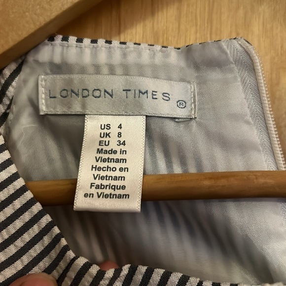London Times Dress White Blue Sz US 4 - Picture 2 of 7